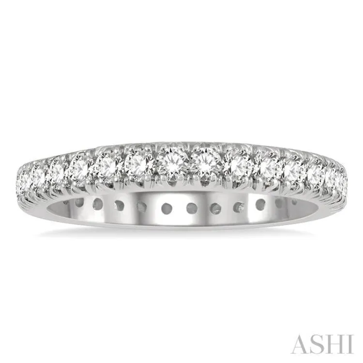 1 ctw Round Cut Diamond Eternity Wedding Band in 14K White Gold