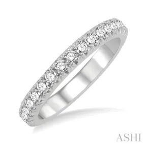 1 ctw Round Cut Diamond Eternity Wedding Band in 14K White Gold