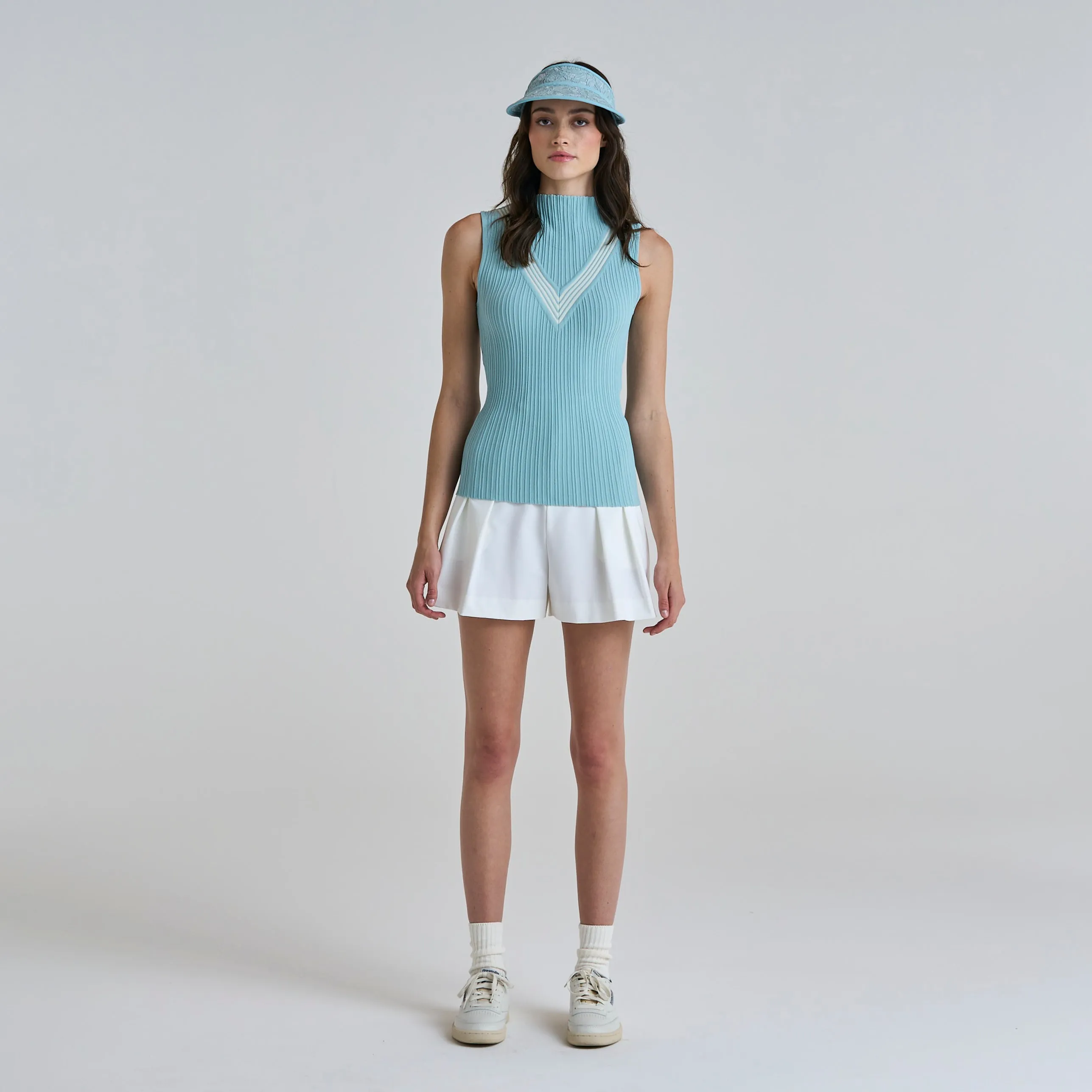 ACE SLEEVELESS MOCKNECK