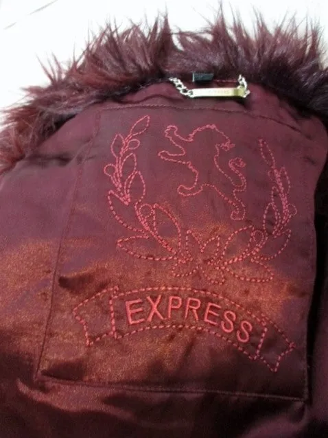 EXPRESS Faux FUR Vest Sleeveless Jacket Coat SHAGGY S / P BURGUNDY RED