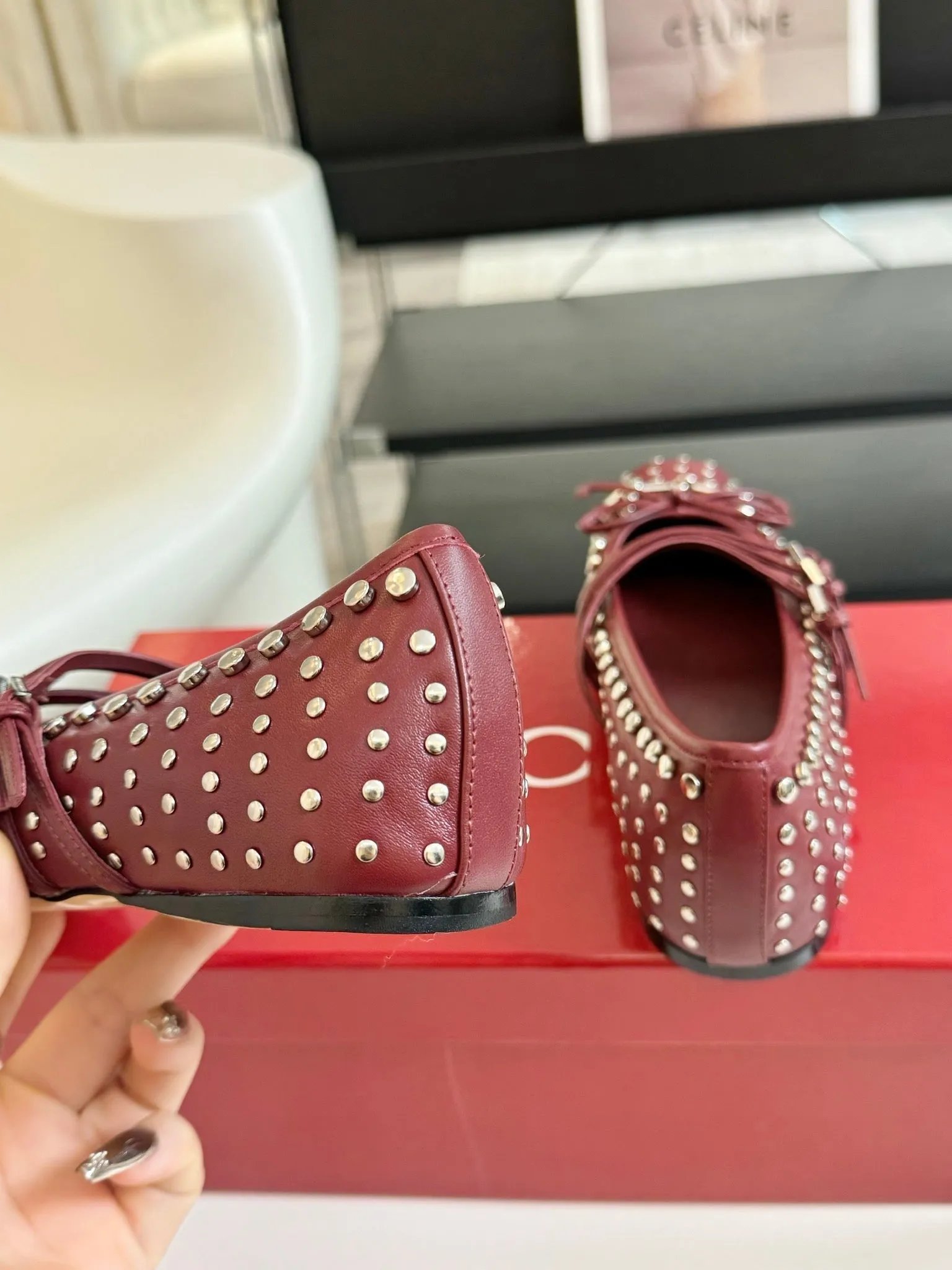 GG RIVETS BALLET FLAT GARNET HORIZONTAL STRAPS LAMBSKIN