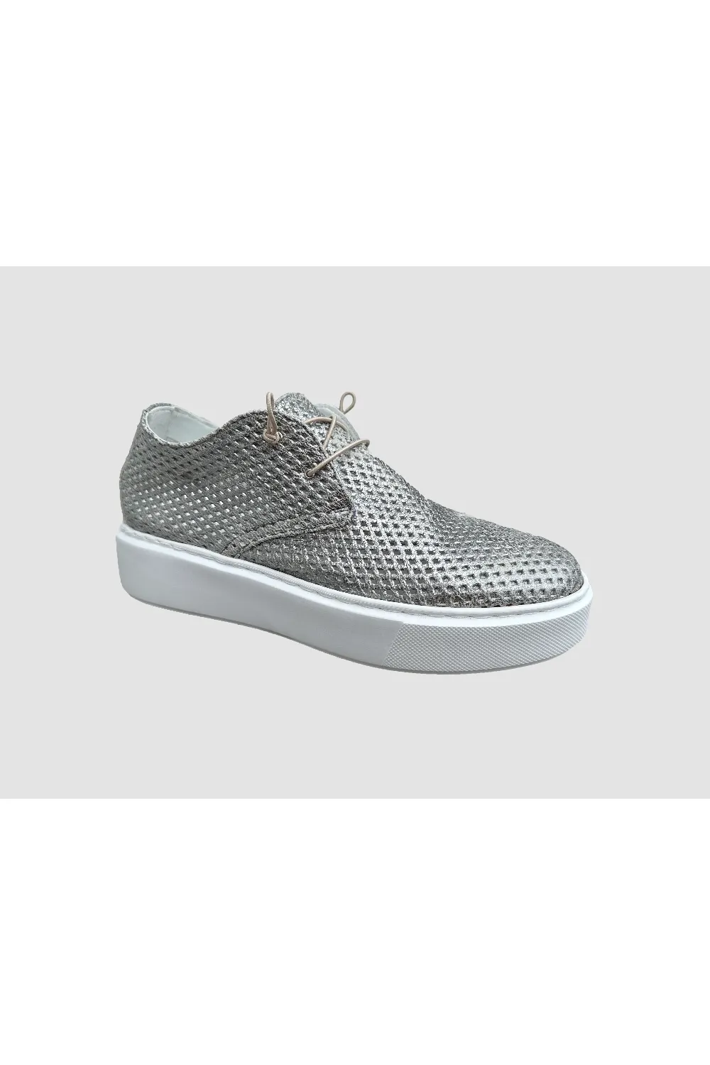 Robertson Madison Pat Perforated Metallic Lace Up 49.168.009 | Rombo Argento (Pewter Metallic)